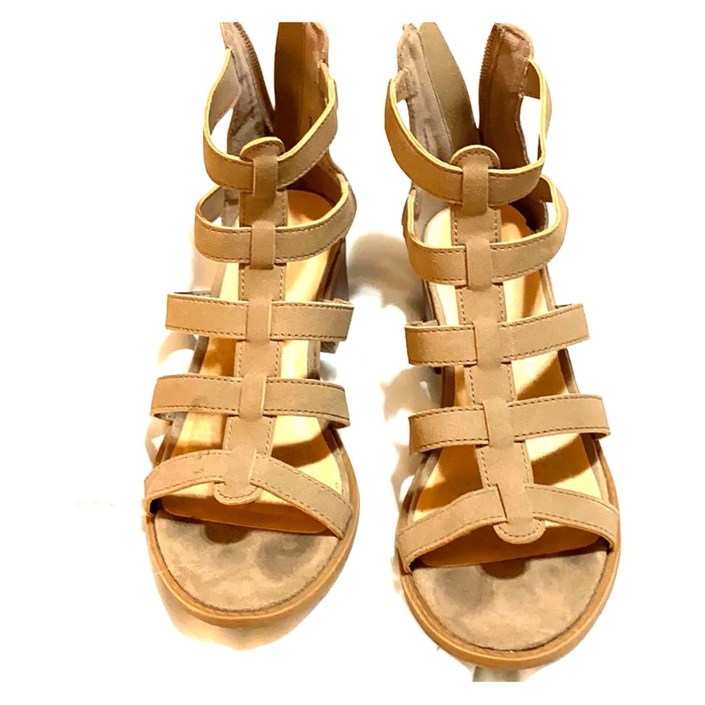 Girl shoes